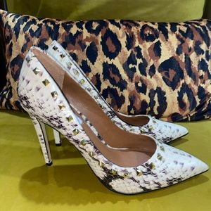 Steve Madden Snakeskin Pump